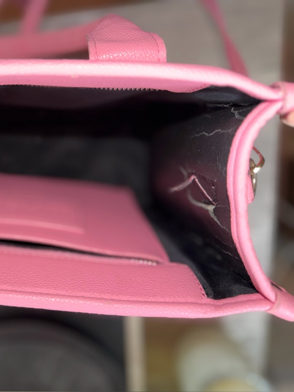 Marc Jacobs The Leather Small Tote Bag in Pink with White Logo - Picture 5 of 8